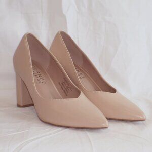 Journee Collection "Simonne" TruComfort Foam Pump Heels (Size 6) in Cream